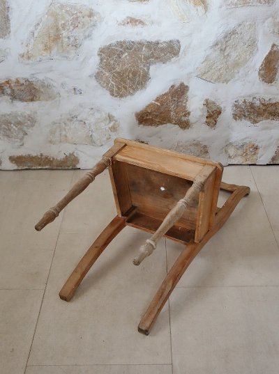 画像15: 台形の座と 脚のデザインが素敵なチェア