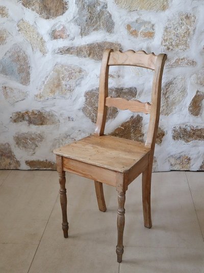 画像2: 台形の座と 脚のデザインが素敵なチェア