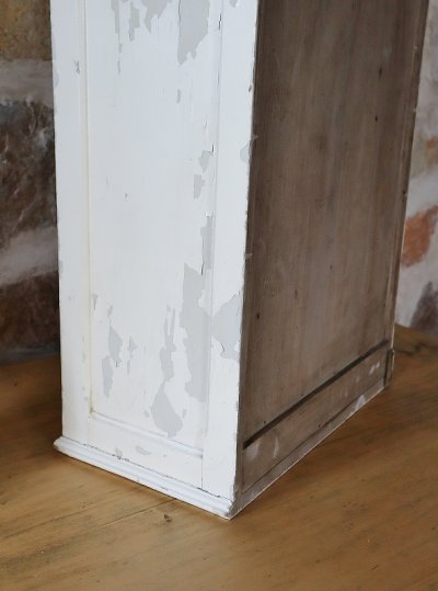 画像25: シャビーで華奢なデザインが素敵な メディスンウォールキャビネット