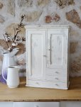 かわいい　アンティーク　ウォールキャビネット