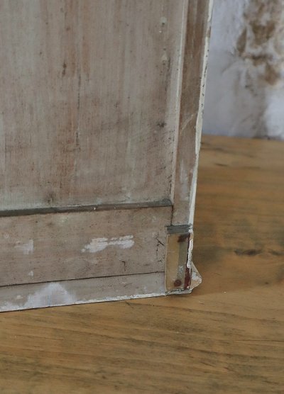 画像22: シャビーで華奢なデザインが素敵な メディスンウォールキャビネット