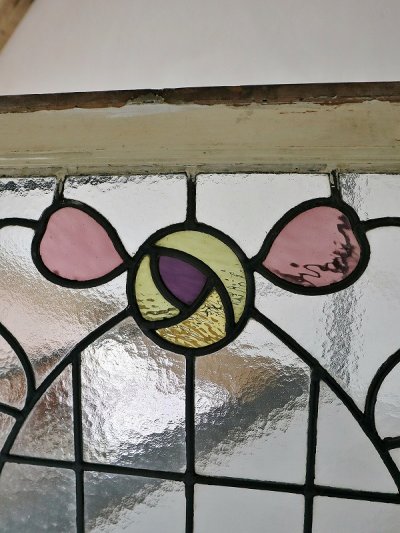 画像2: イギリス お花模様がかわいい ステンドグラス