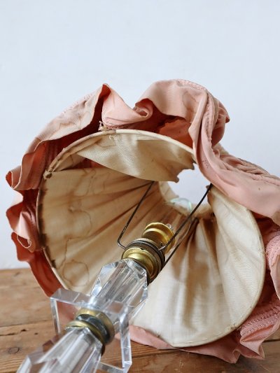 画像16: フランス ガラスのスタンドが素敵な テーブルランプ