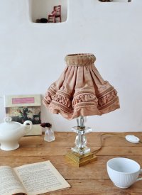 フランス ガラスのスタンドが素敵な テーブルランプ