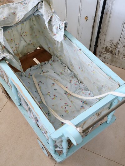 画像7: フランス ファブリックがかわいい 木製ドールバギー