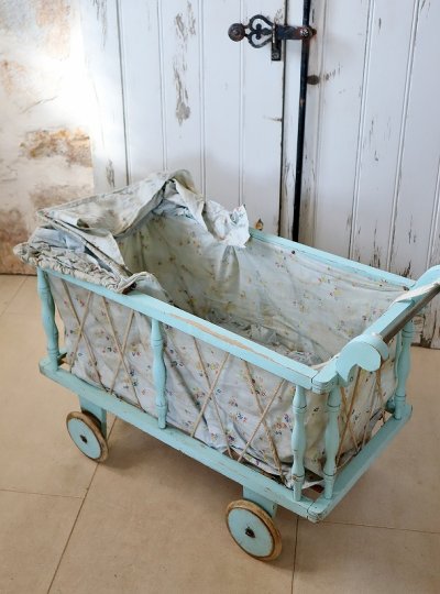 画像6: フランス ファブリックがかわいい 木製ドールバギー