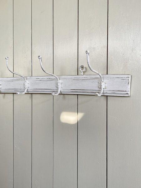 画像4: 6連ホワイト コートフック (4)