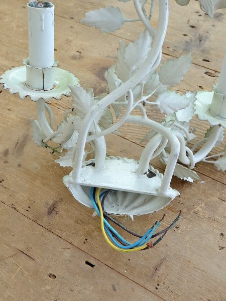 画像16: フランス 薔薇のモチーフが素敵な アイアンウォールライト (16)