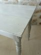 画像4: フランス 脚のデザインが素敵な ホワイトテーブル (4)