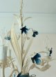 画像9: フランス ブルーの小花が素敵な アイアンシャンデリア (9)