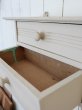 画像10: フランス サイドのデザインがかわいい ドローワー付きキャビネット (10)