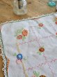 画像3: フランス お花の刺繍が素朴で かわいいテーブルクロス (3)