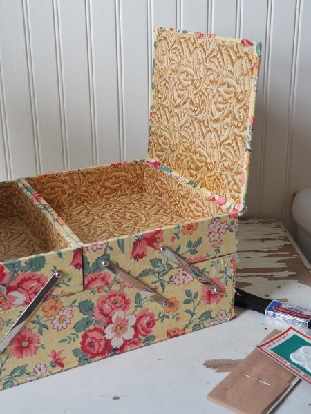 画像13: フランス カルトナージュ ソーイングボックス (13)