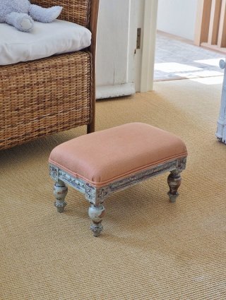 フランスアンティーク　スツール　コンソール　ブロカント　シャビー フランスシャビーな木製ハイスツールはかわいいアンティーク