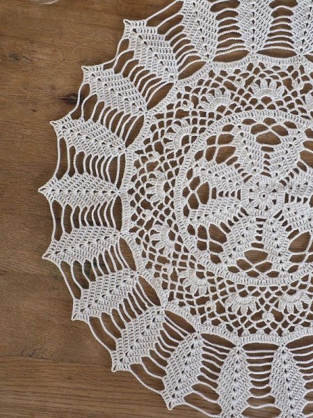 画像8: フランス デザインがかわいい レース編み テーブルセンター (8)