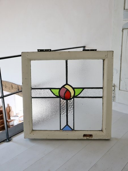 イギリス　かわいい　アンティーク　ステンドグラス