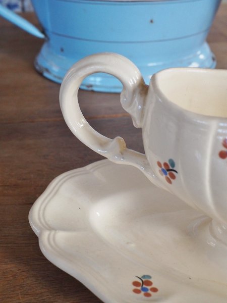 画像3: フランス お花模様がかわいい 陶器製ソーシエ   10%OFF  (3)