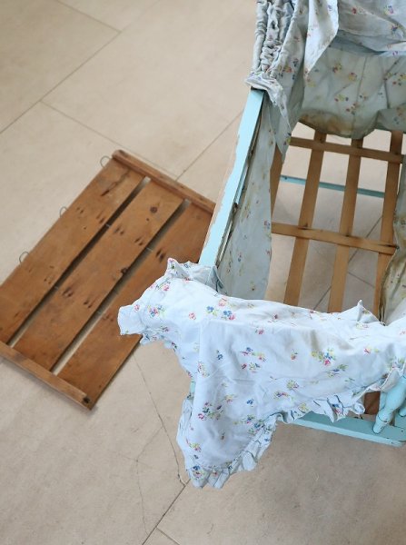 画像18: フランス ファブリックがかわいい 木製ドールバギー   10%OFF  (18)