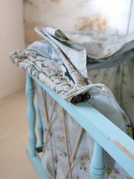 画像14: フランス ファブリックがかわいい 木製ドールバギー   10%OFF  (14)