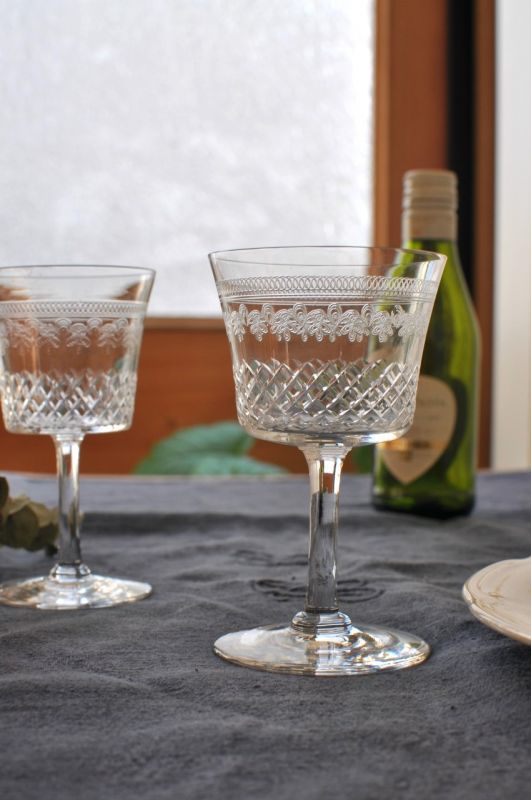1900年前後のイギリス製ワイングラスはかわいいアンティークネット 