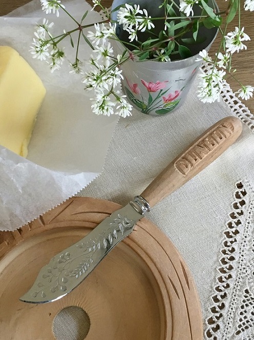 イギリス木製持ち手のバターナイフはかわいいアンティークネット