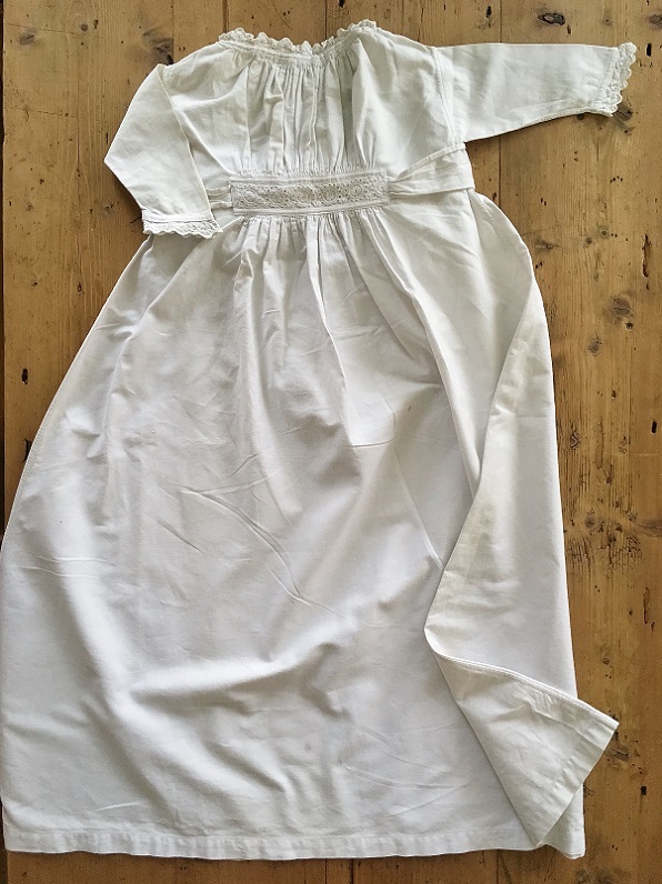 イギリス洗礼用ベビードレスはかわいいアンティークネットショップ 